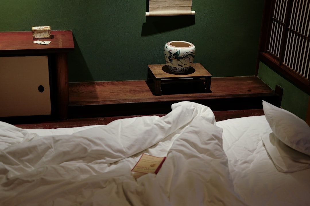 How to Cultivate a Restorative Sleep Ritual at Home