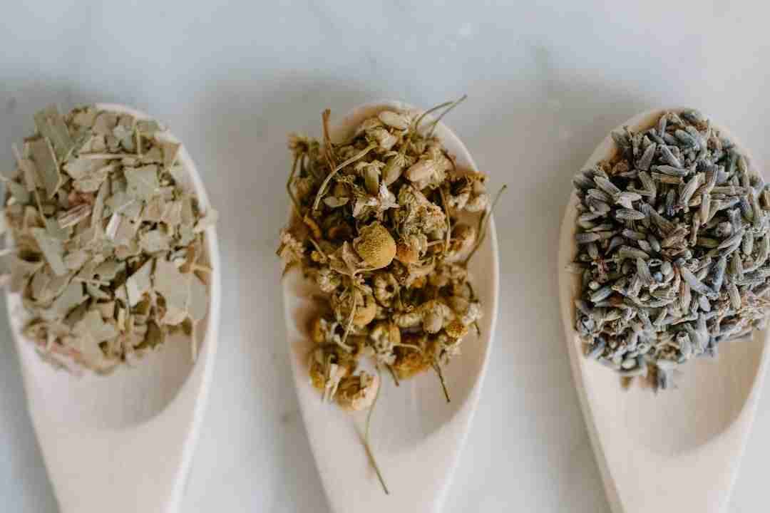 Simple Herb Combinations for Soothing Everyday Stress