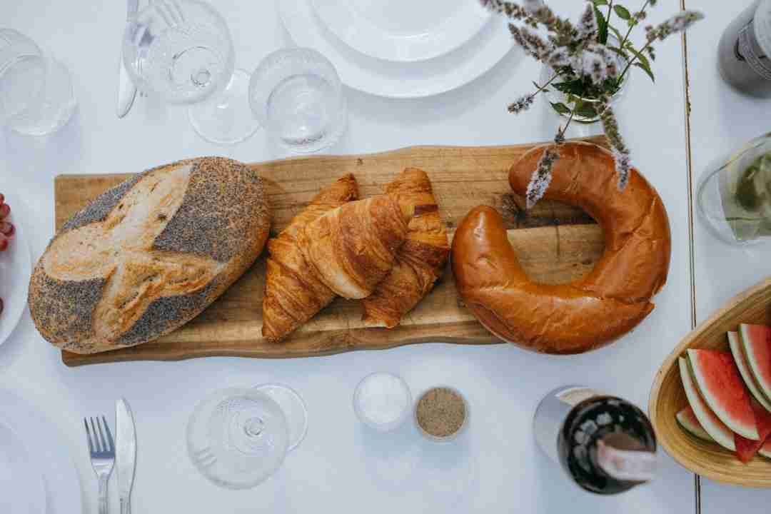 The Surprising Benefits of Eating Dinner Before 7 PM
