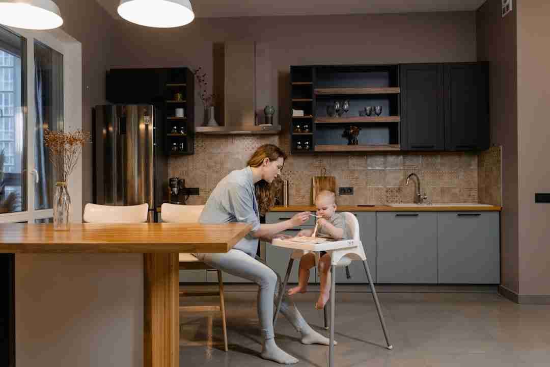 What Your Late-Night Snacking Says About Your Nutritional Health