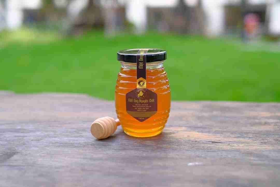 Harnessing Honey: Nature’s Sweet Remedy for Everyday Ailments