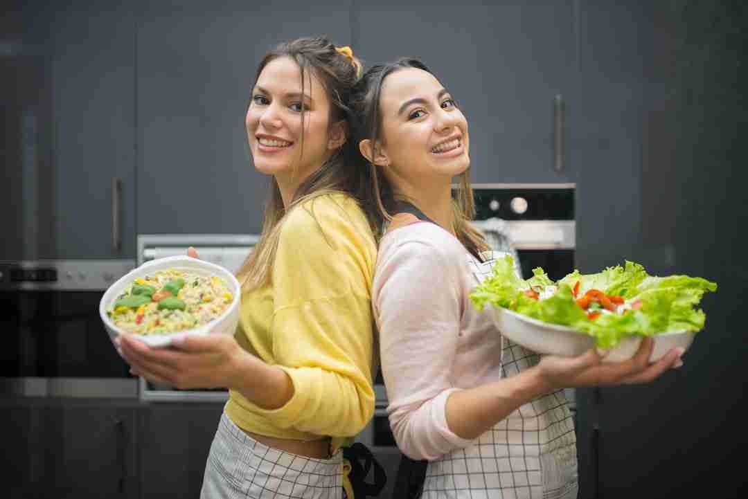 Why Afternoon Salads Perk Up Your Energy Levels More Than Coffee